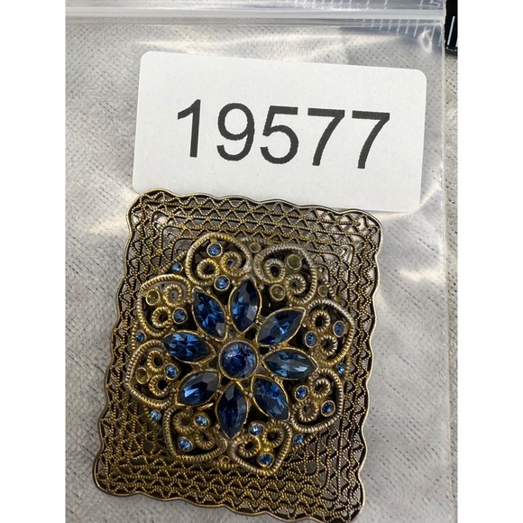 Vintage Filigree Brooch Blue Rhinestones Square Gold Tone - Picture 8 of 8